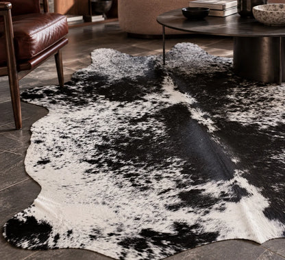 Peau de vache Mosaïque noire, détail de la matière